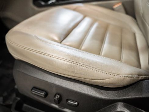 Used 2018 Ford Escape Titanium w/ Ford Safe & Smart Package image 36