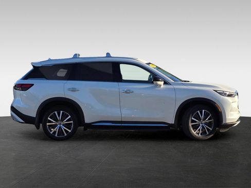 Used 2023 INFINITI QX60 Sensory w/ Cargo Package AWD/4WD image 4