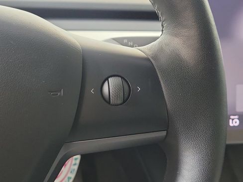 Used 2022 Tesla Model 3 Standard Range RWD image 15