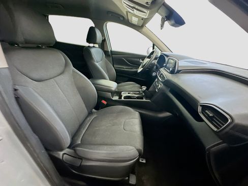 Used 2019 Hyundai Santa Fe SE image 31