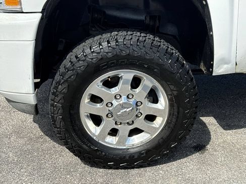Used 2012 Chevrolet Silverado 2500 LT w/ Z71 Appearance Package AWD/4WD image 2
