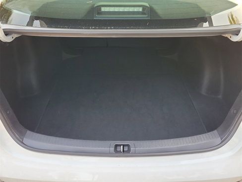 Used 2025 Toyota Corolla LE image 8