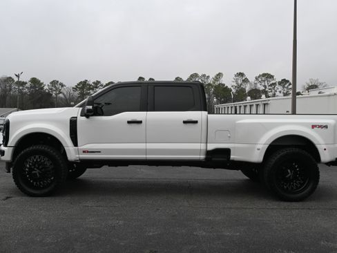 Used 2025 Ford F450 Platinum w/ Platinum Plus Package image 9