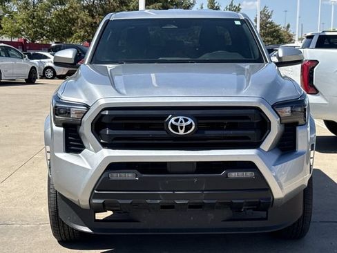 Used 2026 Toyota Tacoma SR5 RWD image 7