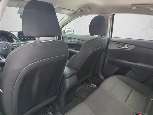 Used 2021 Kia Forte LXS FWD image 18