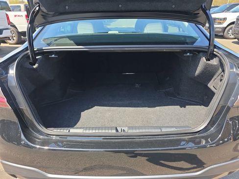 Used 2023 Subaru Legacy Premium image 15