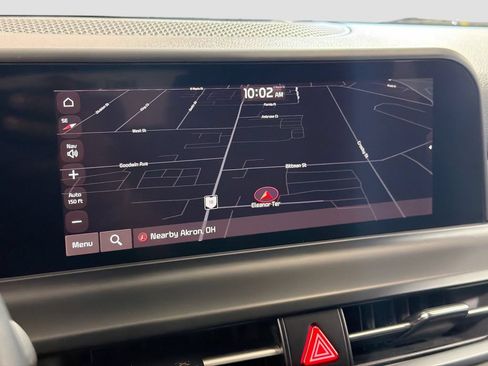 Used 2024 Kia Seltos EX FWD image 16