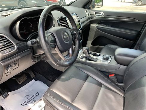 Used 2020 Jeep Grand Cherokee Limited AWD/4WD image 11