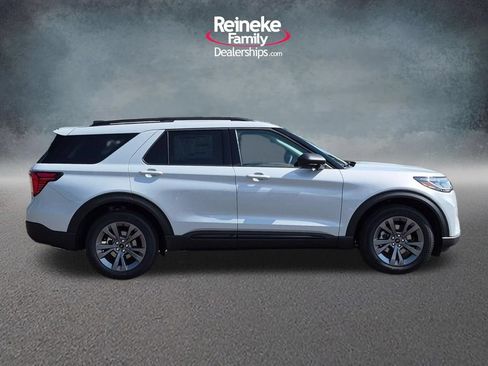 New 2026 Ford Explorer Active w/ Active Comfort Package AWD/4WD image 4