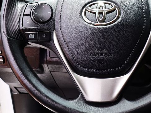 Used 2018 Toyota RAV4 LE w/ All Weather Liner Package FWD image 50