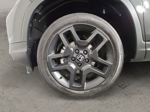 Used 2024 Honda Passport Black Edition image 14