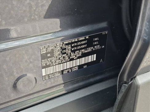Used 2020 Toyota RAV4 XLE w/ Convenience Package FWD image 29