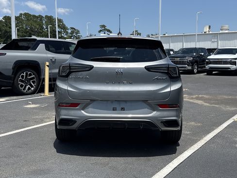 Used 2024 Buick Encore GX Avenir w/ Avenir Convenience Package FWD image 15
