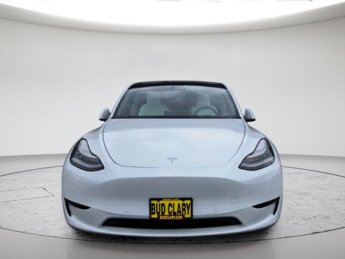Used 2021 Tesla Model Y Long Range AWD/4WD image 8