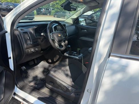 Used 2018 Chevrolet Colorado LT AWD/4WD image 17