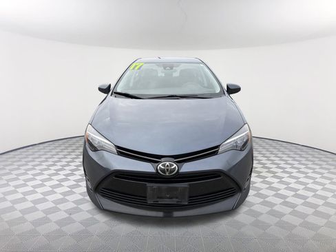 Used 2017 Toyota Corolla LE image 2
