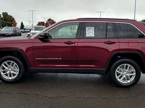 New 2025 Jeep Grand Cherokee Laredo X w/ Luxury Tech Group I image 5