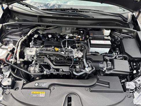 Used 2024 Toyota Corolla SE w/ SE Package FWD image 22