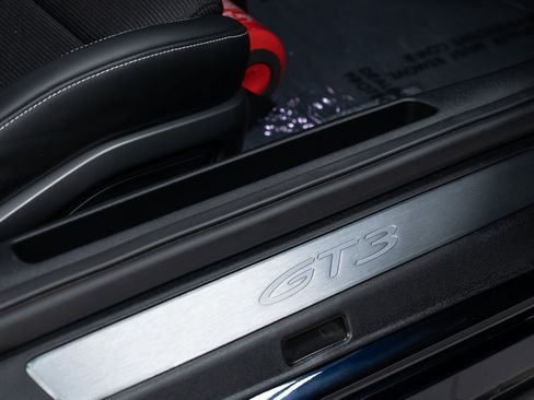 Used 2022 Porsche 911 GT3 image 29