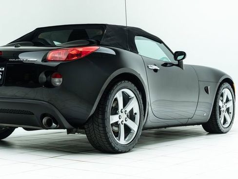 Used 2007 Pontiac Solstice GXP w/ Premium Package image 14