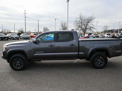 Used 2021 Toyota Tacoma SR5 image 8