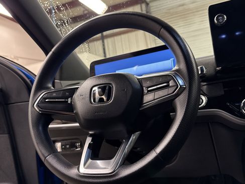 Used 2024 Honda Prologue EX image 9