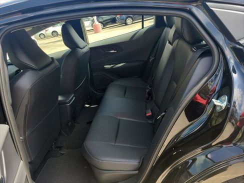 Certified 2026 Toyota Prius XLE image 28