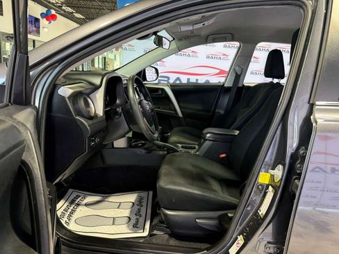 Used 2017 Toyota RAV4 LE FWD image 26