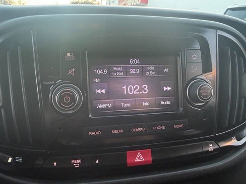 Used 2018 RAM ProMaster City Tradesman image 16