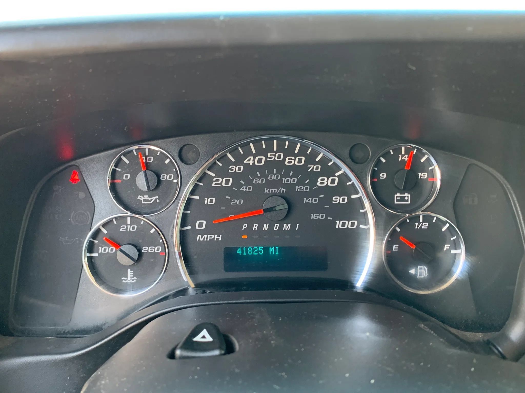 Used 2018 Chevrolet Express 2500 w/ Driver Convenience Package RWD image 11
