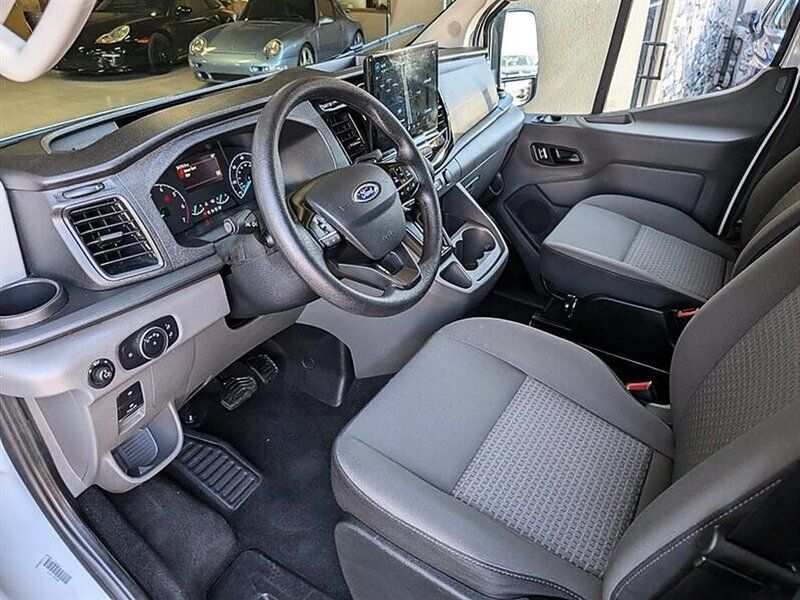 Used 2025 Ford Transit 350 XLT RWD image 2