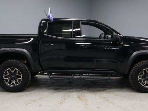 Used 2024 Chevrolet Colorado ZR2 w/ ZR2 Convenience Package III image 11
