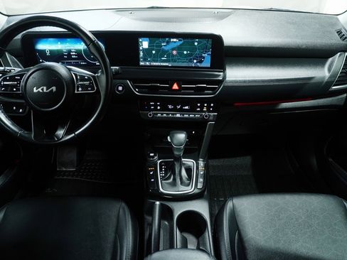 Used 2024 Kia Seltos EX image 16