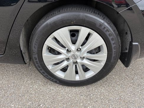 Used 2024 Nissan Sentra S FWD image 31