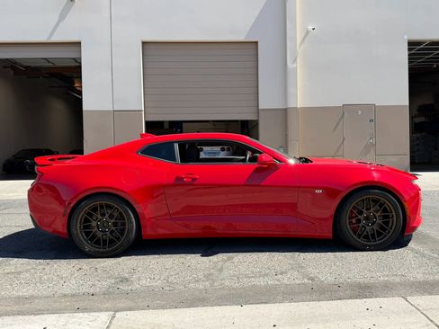 Used 2016 Chevrolet Camaro SS image 10