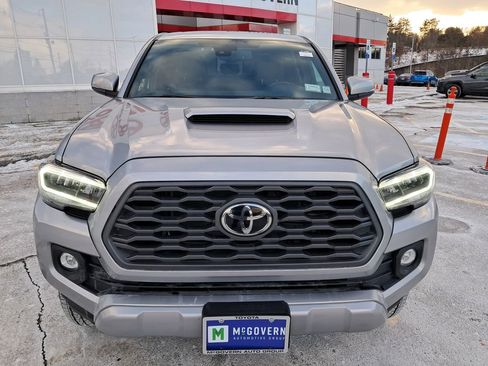 Used 2020 Toyota Tacoma TRD Sport image 7