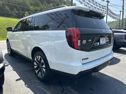 New 2027 Ford Expedition Max Platinum AWD/4WD image 6