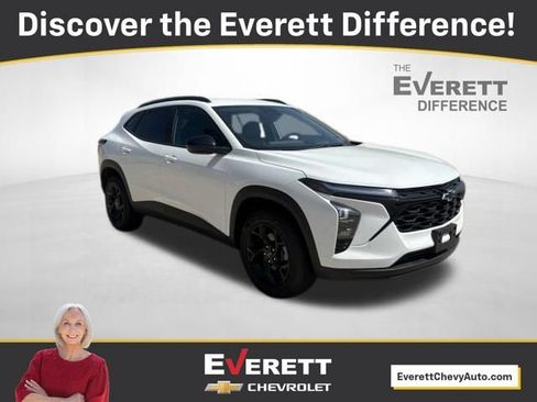 New 2026 Chevrolet Trax LT w/ Driver Confidence Package FWD image 1