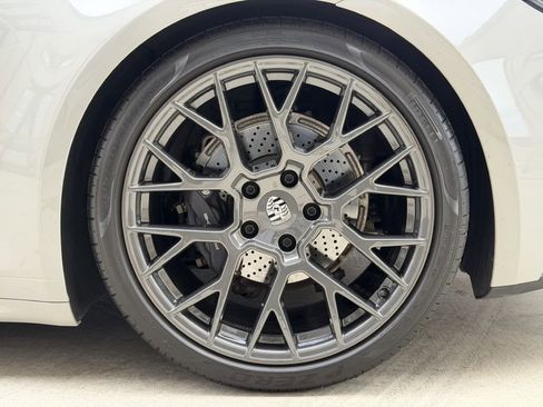 Used 2023 Porsche 911 Carrera T image 18