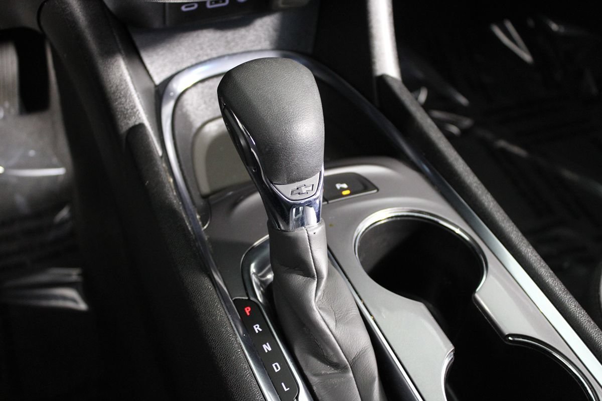 Used 2024 Chevrolet Malibu LT FWD image 16