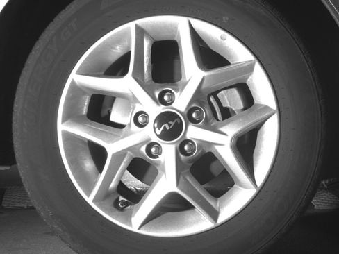 Used 2025 Kia Soul LX w/ LX Technology Package FWD image 13