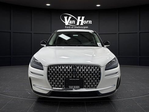 Used 2023 Lincoln Corsair AWD image 11