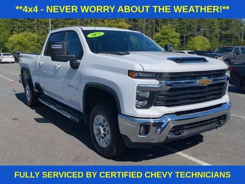 Used 2025 Chevrolet Silverado 2500 LT w/ Convenience Package AWD/4WD image 3
