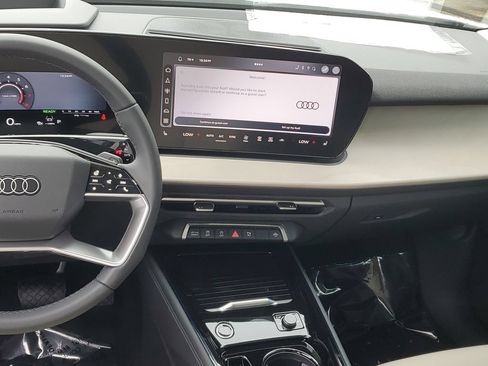 New 2026 Audi Q3 quattro 2.0T AWD/4WD image 21