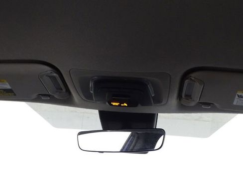 Used 2022 Toyota Corolla Cross XLE image 29