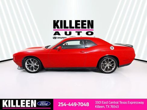 Used 2023 Dodge Challenger GT image 4