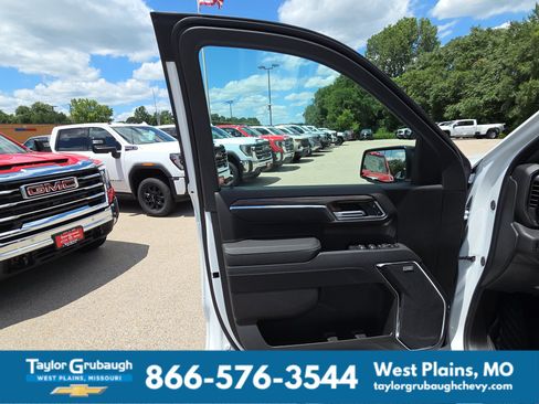New 2026 Chevrolet Silverado 1500 LT Trail Boss w/ Safety Package AWD/4WD image 13