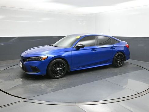 Used 2023 Honda Civic Sport image 1