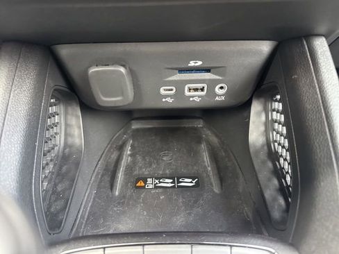 Used 2023 Chevrolet TrailBlazer RS w/ Sun and Liftgate Package image 35