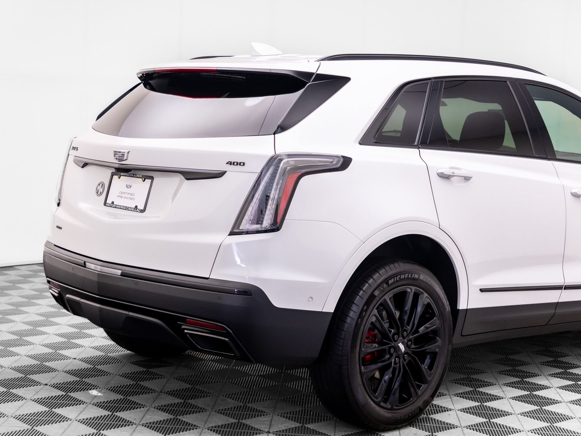 Certified 2026 Cadillac XT5 Sportv w/ LPO, Onyx Lite Package AWD/4WD image 41